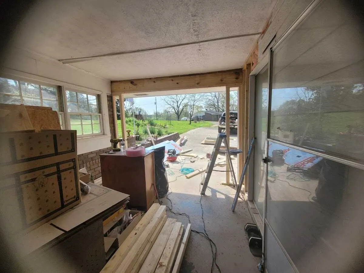 Air movers and dehumidifier for Drying & Dehumidification in South Ogden